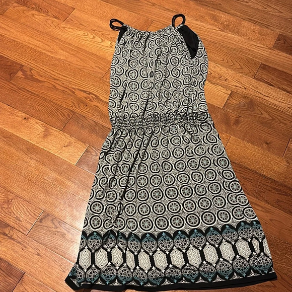 Max Studio Geo prints elastic waist spaghetti sleeves dress Sz Small - Picture 3 of 11